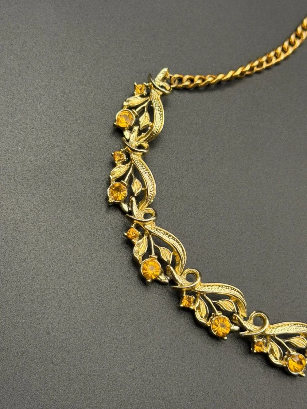 Vintage LISNER Necklace Bracelet Set Amber Rhinestone Leaf Vine Gold Tone Parure